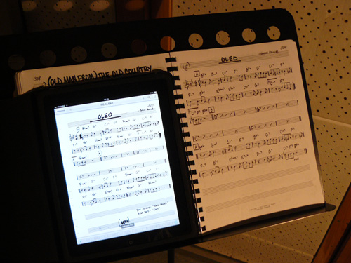 ipad1.jpg